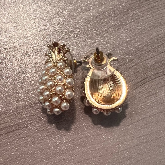 Pineapple Pearl Earrings - Picture 2 of 2
